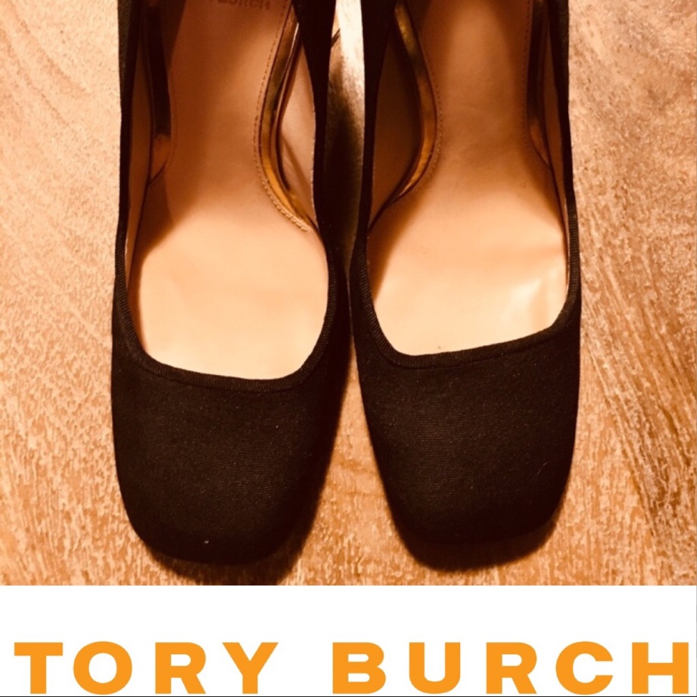 TORY BURCH Navy with gold heel